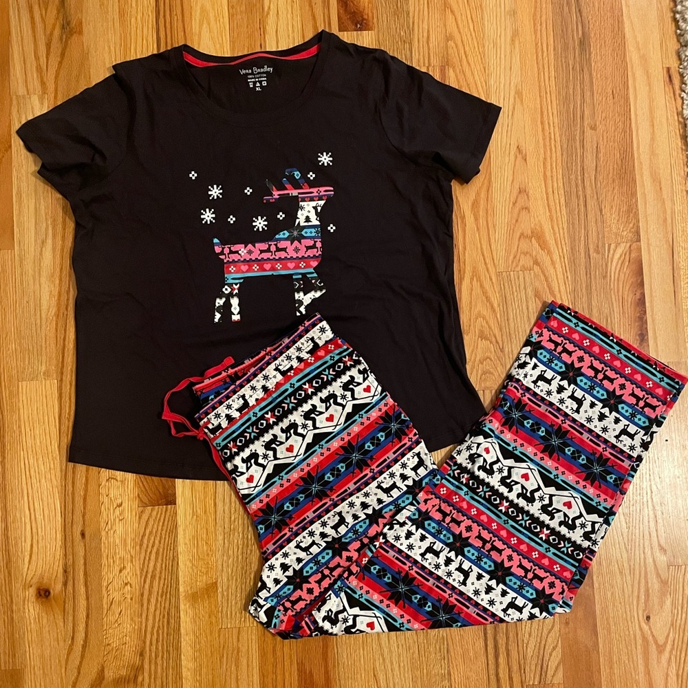 Vera Bradley NWOT Reindeer PJ Set - Picture 4 of 4